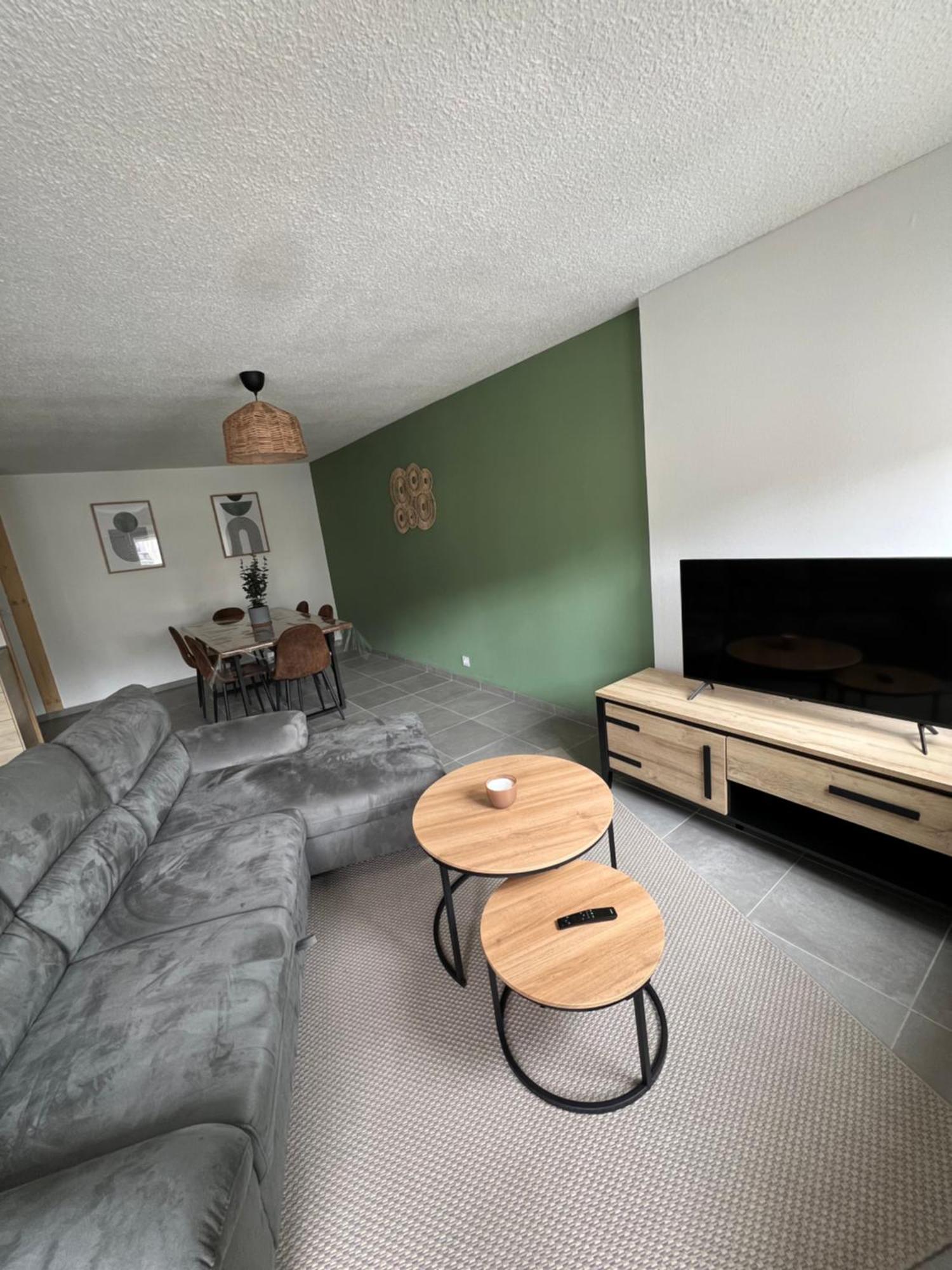 Spacieux Et Confortable - Centre Ville De Briancon - Serre-Chevalier - Garage Et Wifi Buitenkant foto
